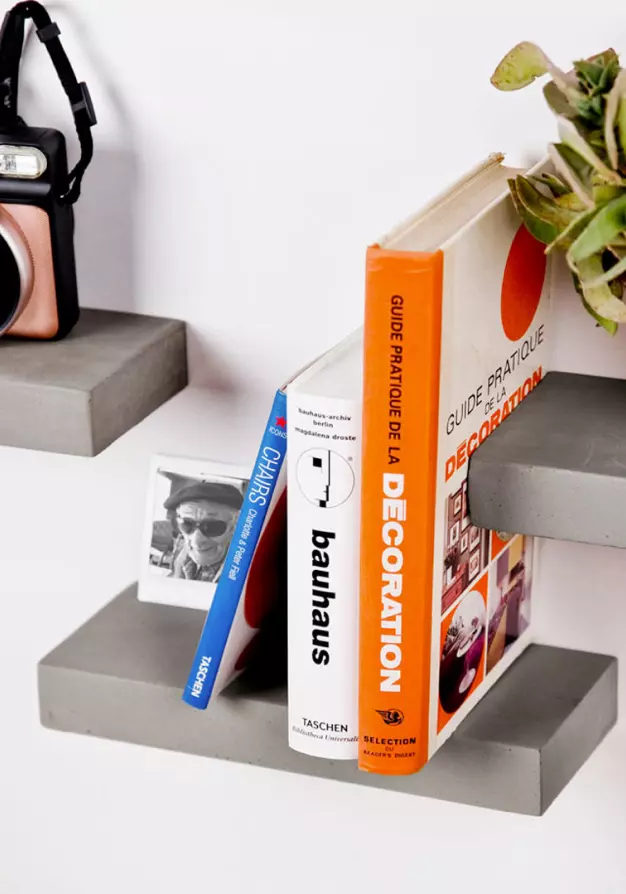 Trio of shelves ideal for storing books and photos of decoration